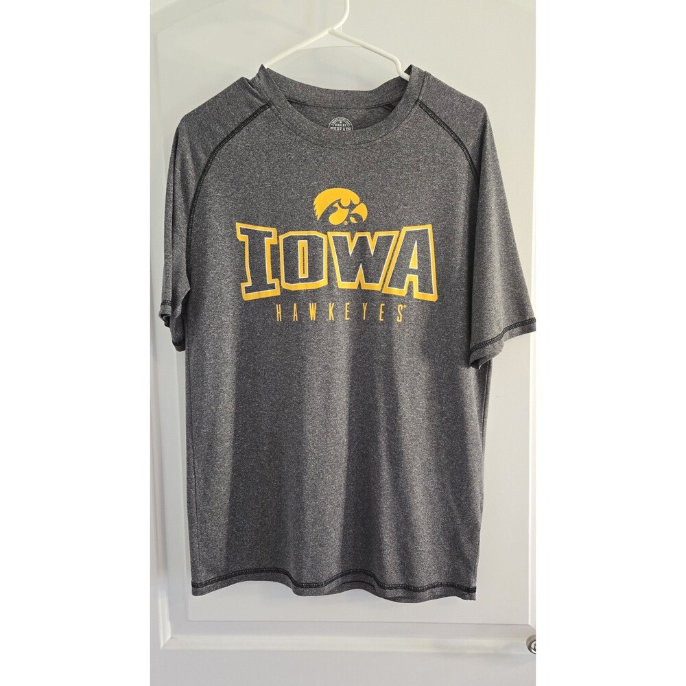 Rivalry Threads Iowa Hawkeyes Gray Yellow Short Sleeve Shirt Dry fit Size M